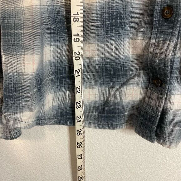 Carhartt Plaid Button Down Shirt Size Medium - Picture 6 of 8